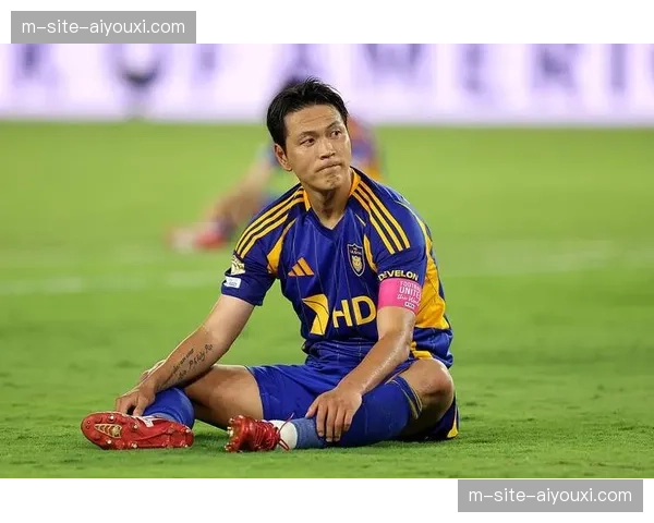 蔚山HD后防老将担纲 金英权经验成防守体系核心